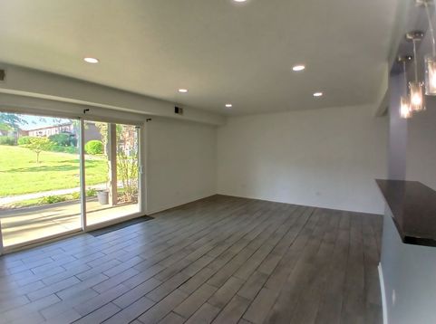 Main Photo