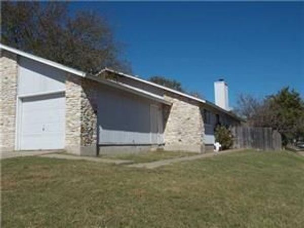 1224 Tartan LN, Unit B, Austin, TX 78753