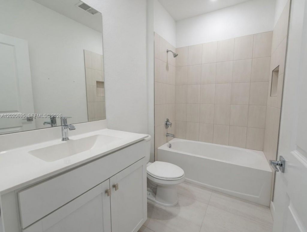 217 SW 170th Ave , Pembroke Pines, FL 33027 Photo