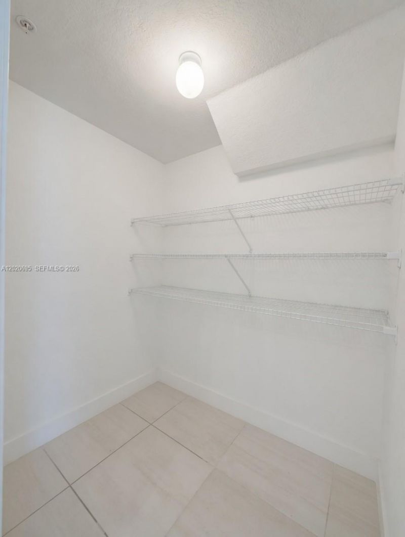 217 SW 170th Ave , Pembroke Pines, FL 33027 Photo