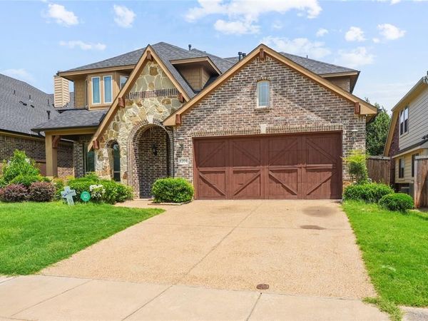 1204 E Shawnee Drive, Savannah, TX 76227