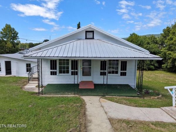 116 Flanders Ave, Harriman, TN 37748