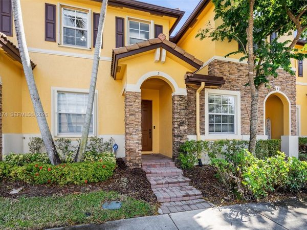 9133 SW 227th St , Unit 5, Cutler Bay, FL 33190