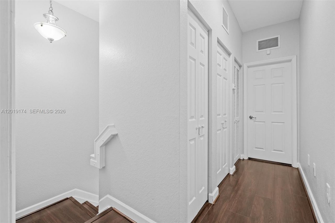 9133 SW 227th St , Unit 5, Cutler Bay, FL 33190 Photo