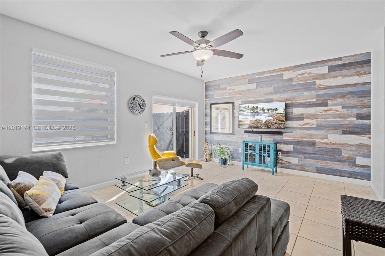 9133 SW 227th St , Unit 5, Cutler Bay, FL 33190 Photo