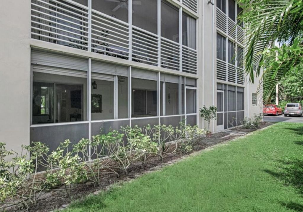 2855 Garden Drive S, Unit 102, Lake Worth Beach, FL 33461 Photo