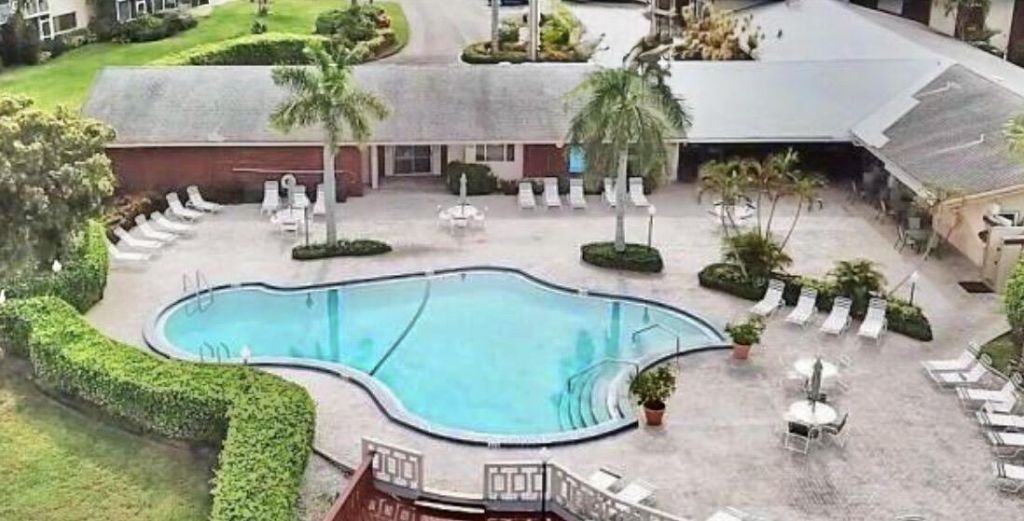 2855 Garden Drive S, Unit 102, Lake Worth Beach, FL 33461 Photo