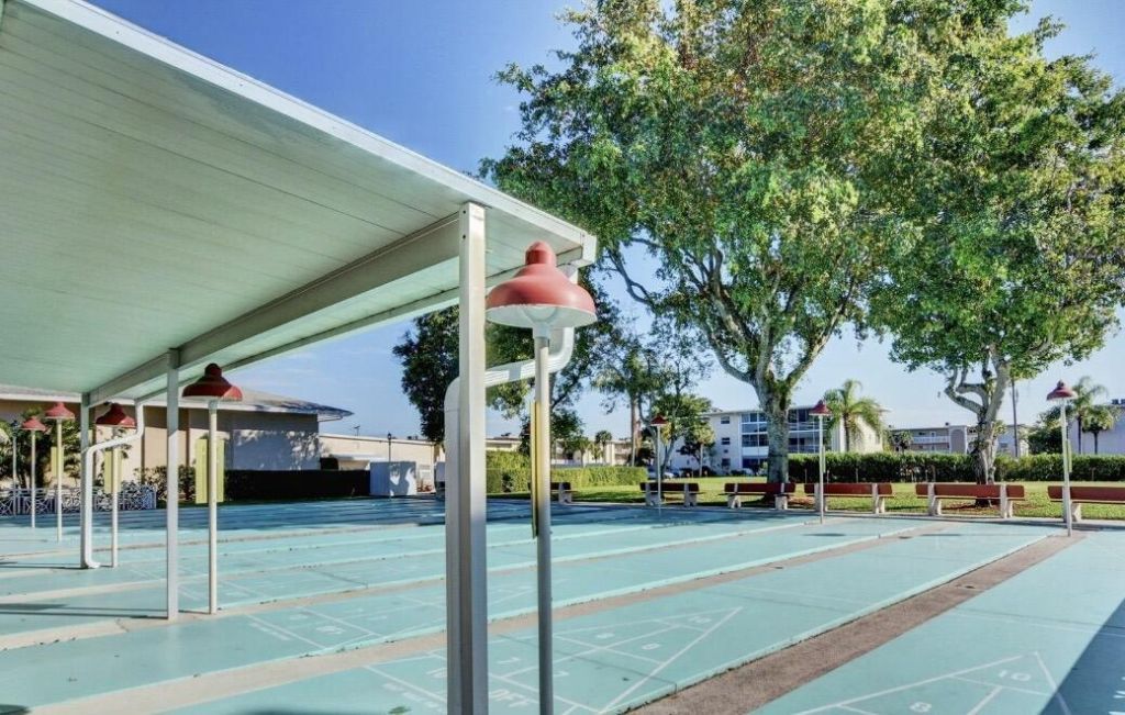 2855 Garden Drive S, Unit 102, Lake Worth Beach, FL 33461 Photo