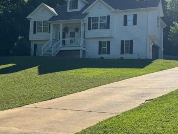 157 Dogwood Glen Dr, Aragon, GA 30104