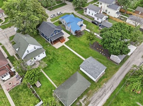 Main Photo