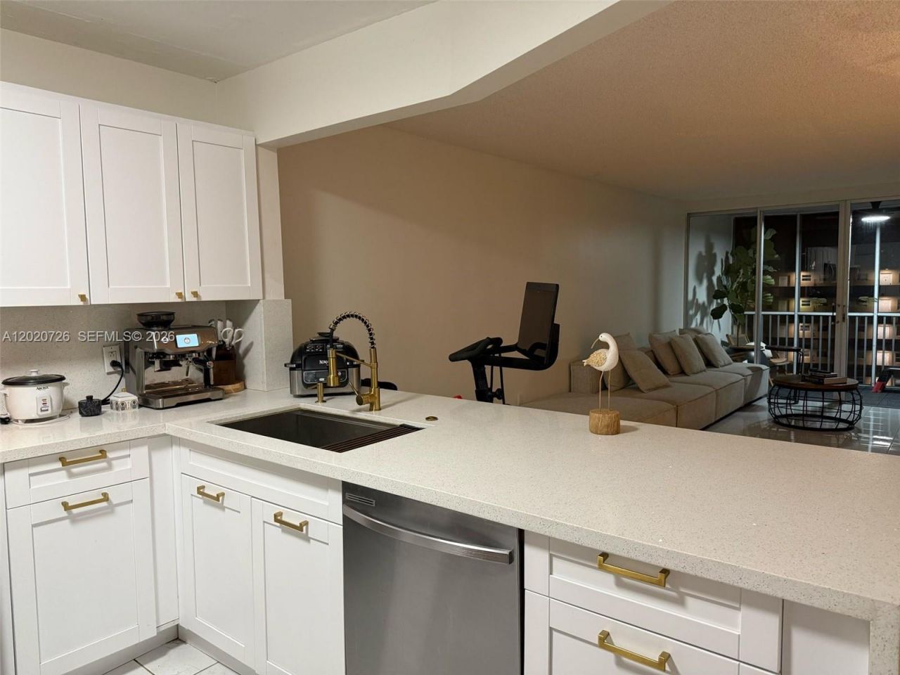 1770 NE 191st St , Unit 814-1, Miami, FL 33179 Photo