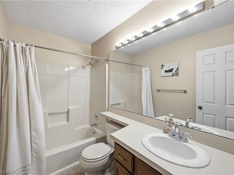 1293 Red Tail Hawk, Unit 5, Boardman, OH 44512 Photo 15