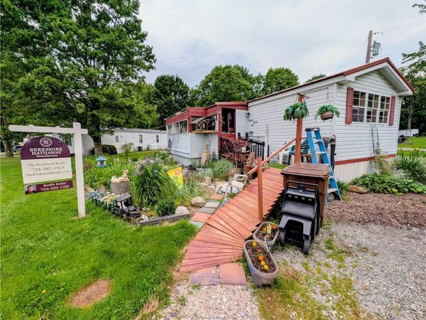 102 Aljuron Ln, Prospect, PA 16052