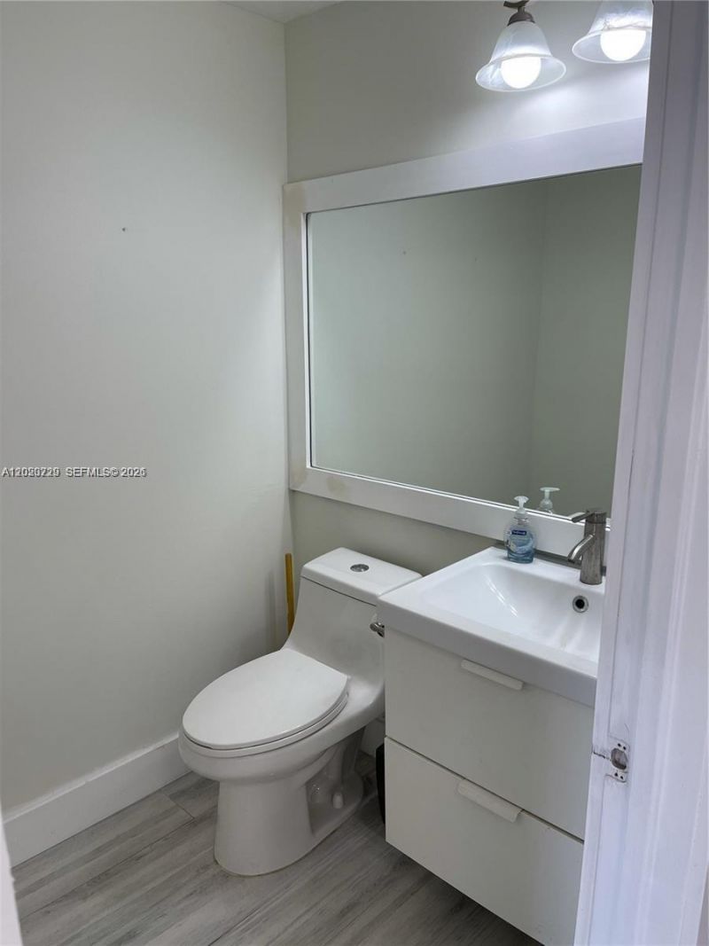 5200 NW 109th Ave, Unit 1, Doral, FL 33178 Photo