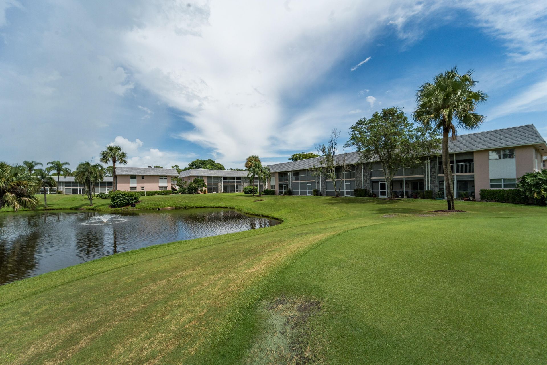 18081 SE Country Club Drive, Unit 132, Jupiter, FL 33469 Photo
