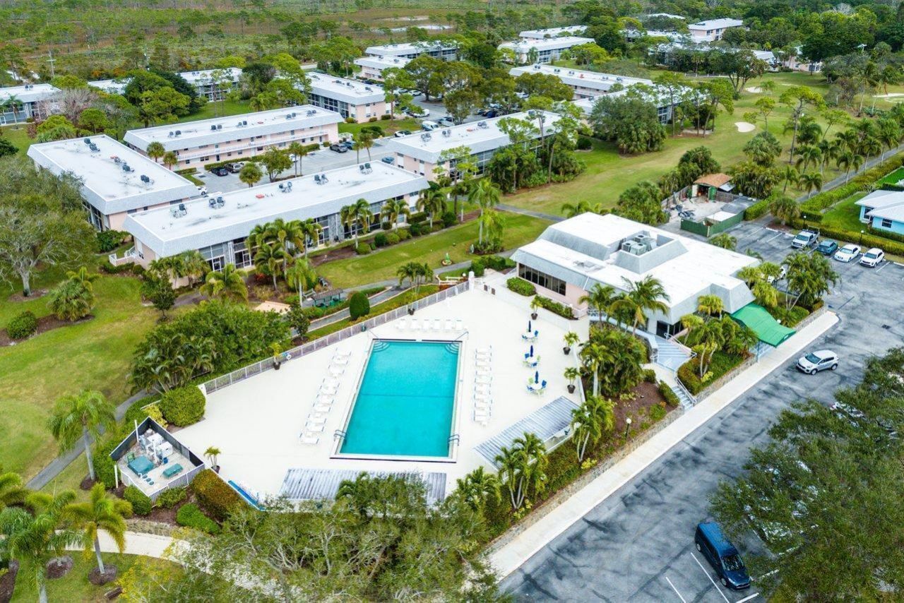 18081 SE Country Club Drive, Unit 132, Jupiter, FL 33469 Photo