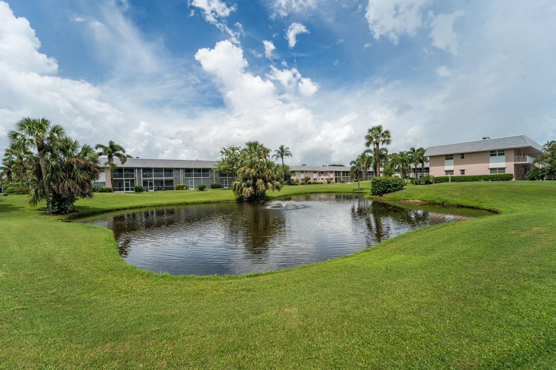 18081 SE Country Club Drive, Unit 132, Jupiter, FL 33469 Photo