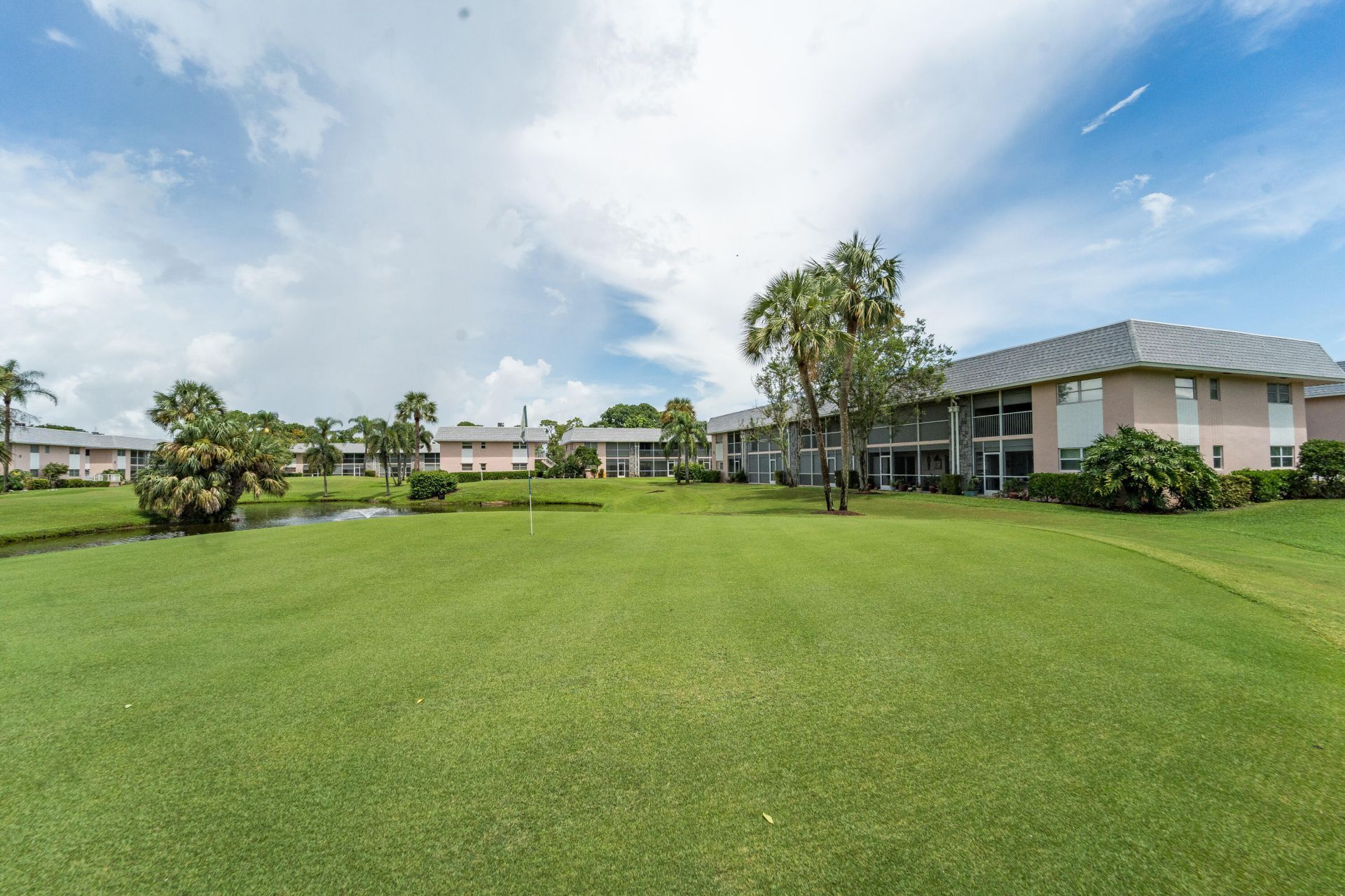 18081 SE Country Club Drive, Unit 132, Jupiter, FL 33469 Photo
