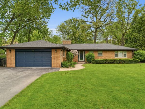 1725 Sunset Ridge Road , Glenview, IL 60025