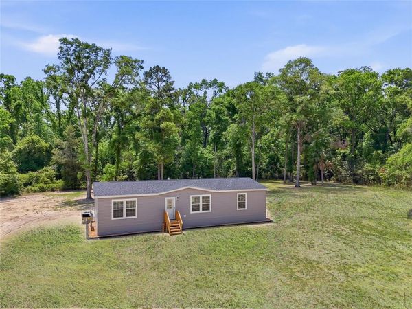 672 SW NEWARK DRIVE , FORT WHITE, FL 32038