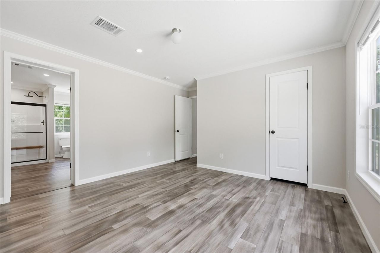 672 SW Newark Drive, Fort White, FL 32038 Photo