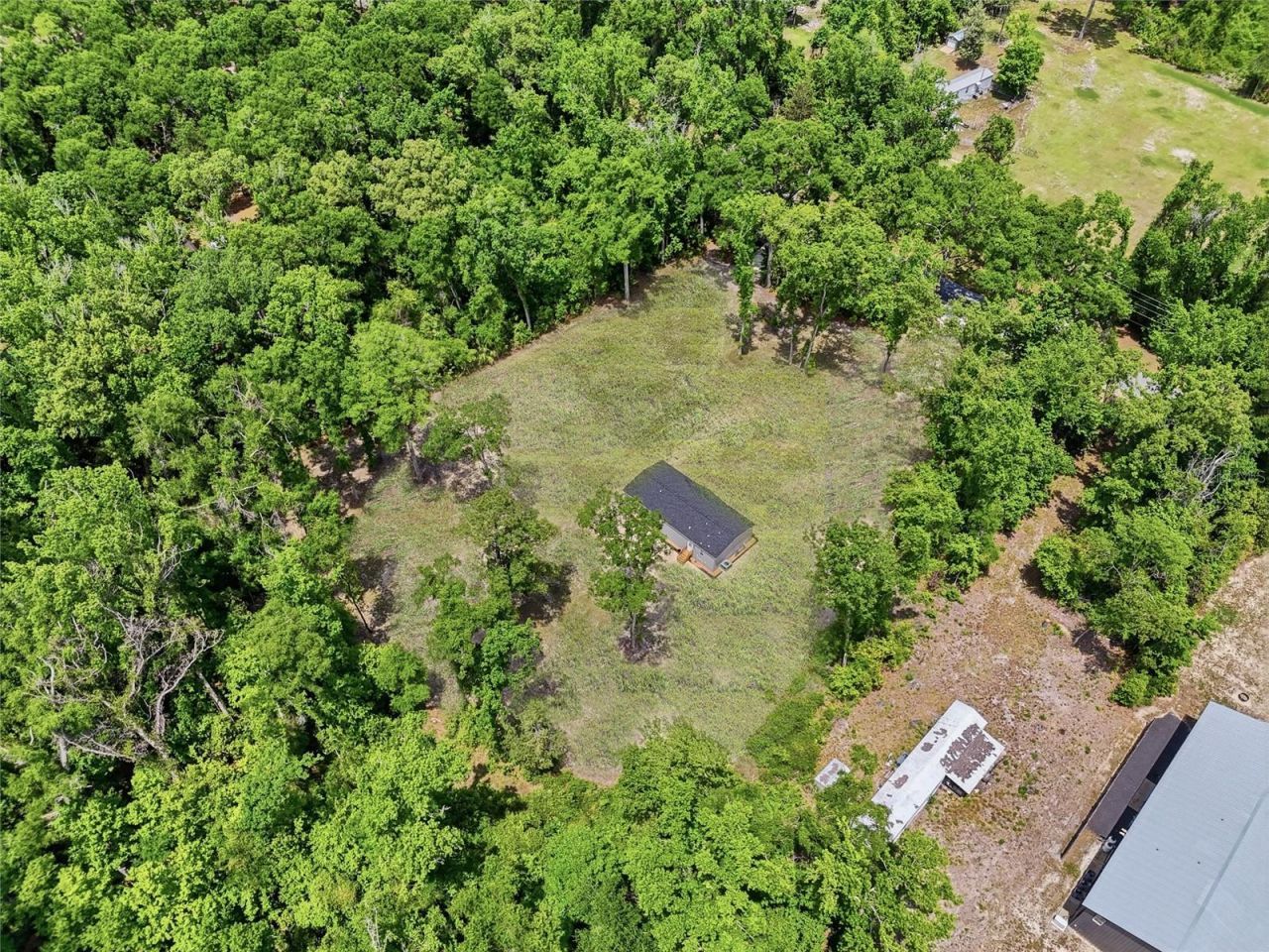 672 SW Newark Drive, Fort White, FL 32038 Photo