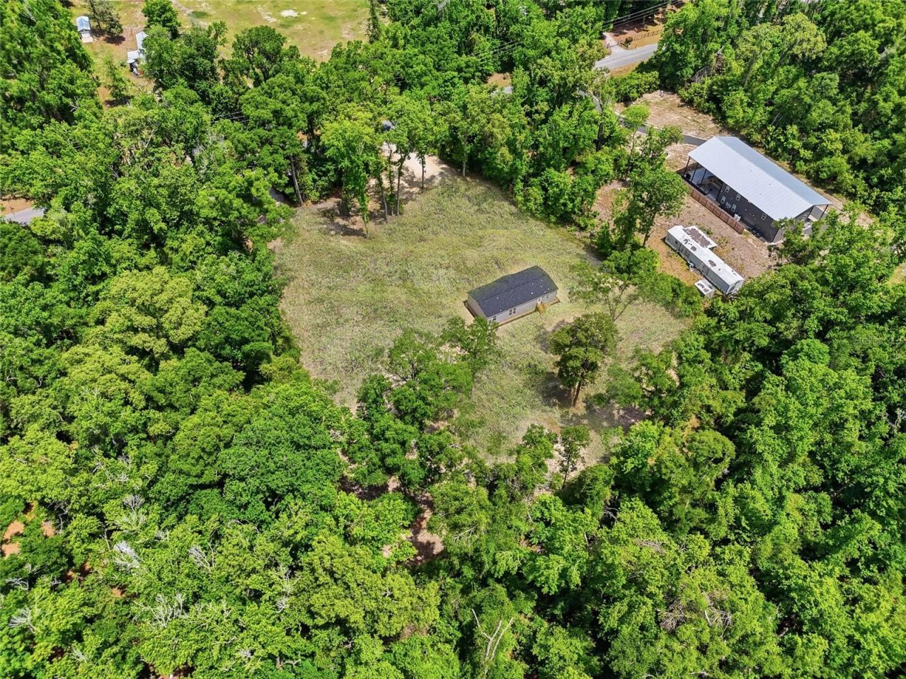 672 SW Newark Drive, Fort White, FL 32038 Photo