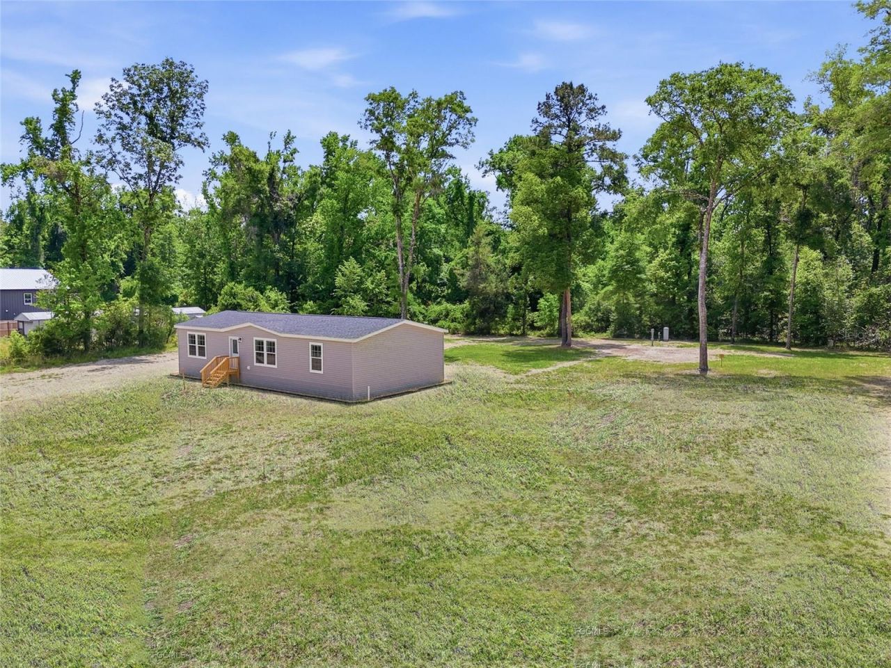 672 SW Newark Drive, Fort White, FL 32038 Photo