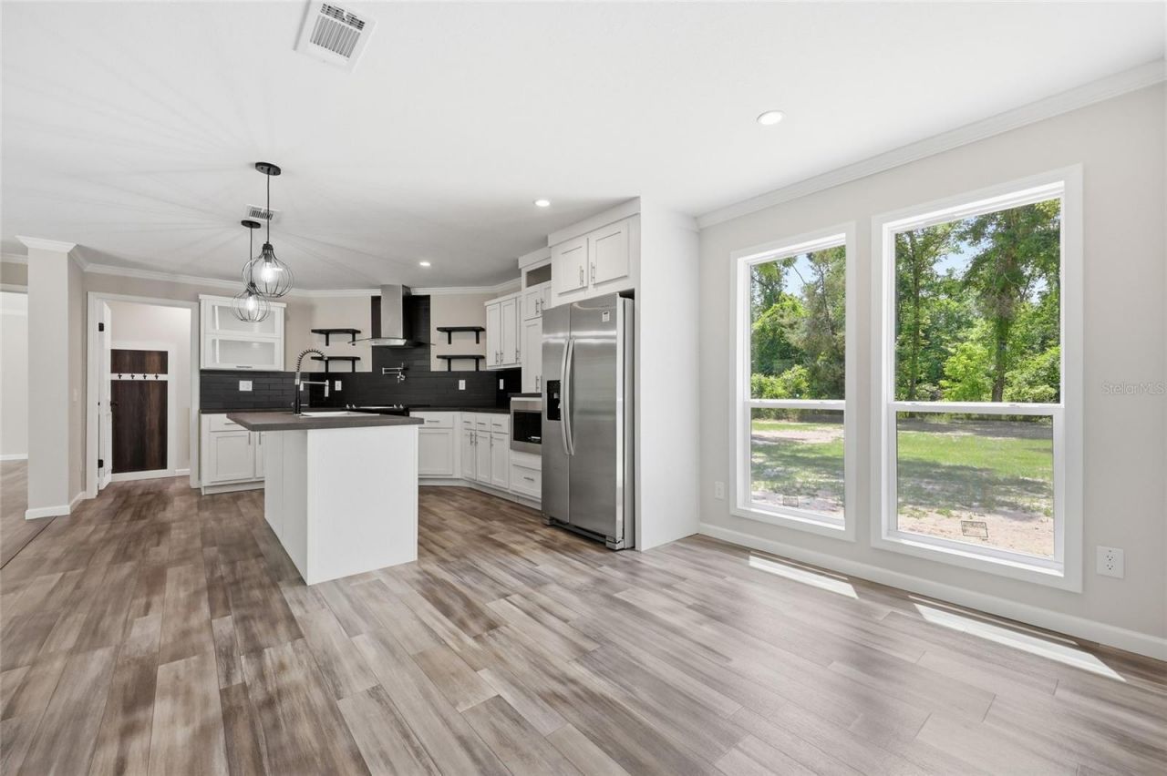 672 SW Newark Drive, Fort White, FL 32038 Photo