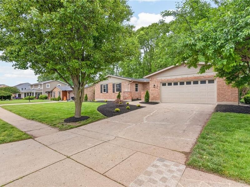 199 Finsbury Lane, Troy, OH 45373 Photo 3