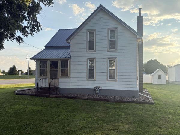 1464 6th Street, Jesup, IA 50648