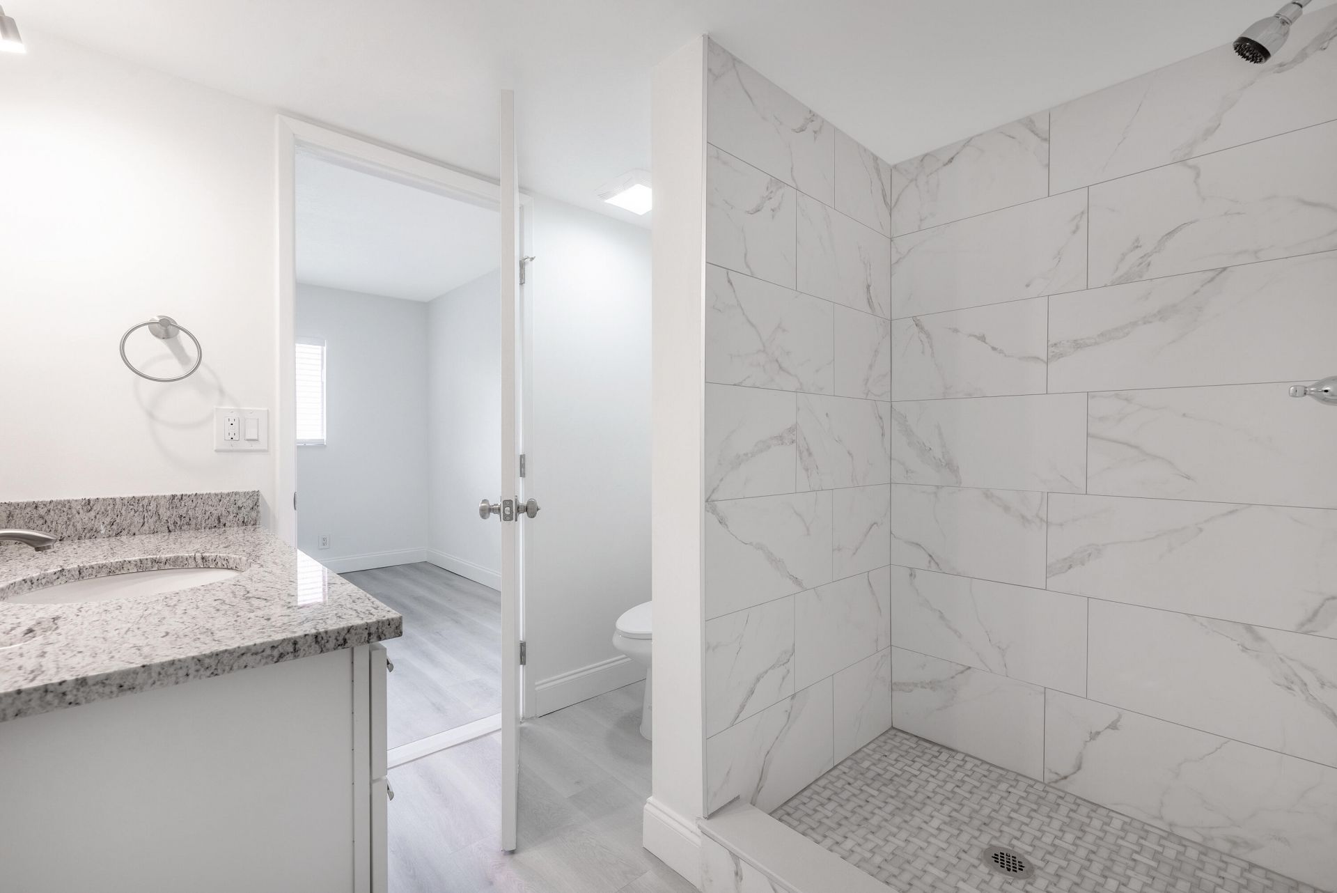 2208 S Cypress Bend Drive, Unit 407, Pompano Beach, FL 33069 Photo