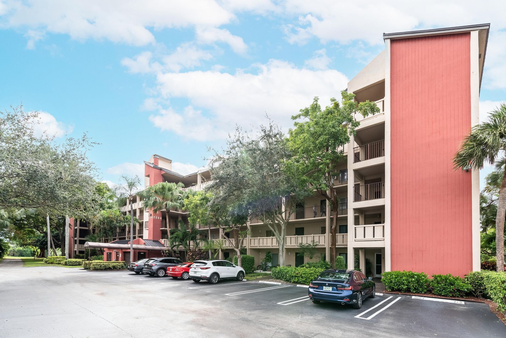 2208 S Cypress Bend Drive, Unit 407, Pompano Beach, FL 33069 Photo