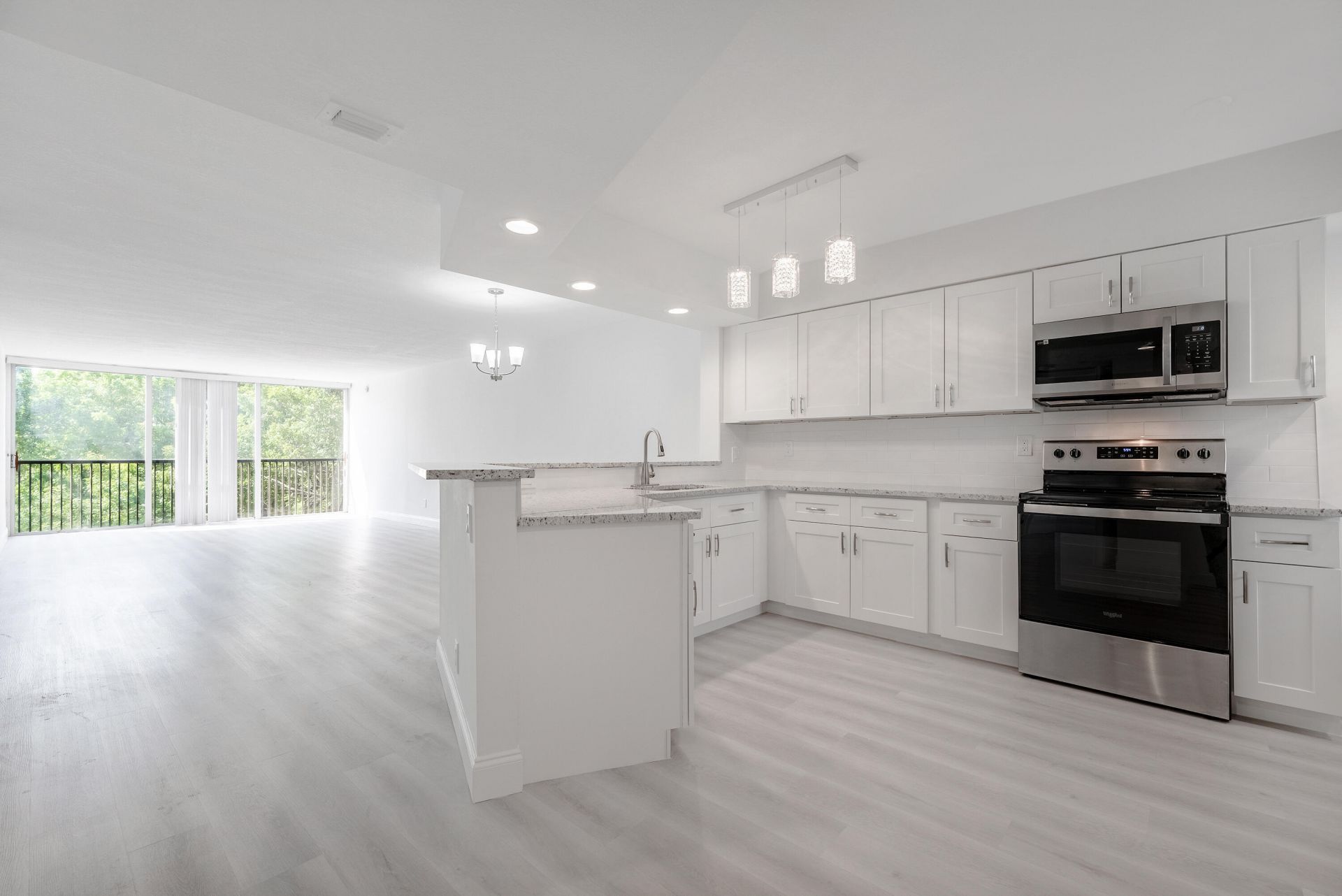 2208 S Cypress Bend Drive, Unit 407, Pompano Beach, FL 33069 Photo