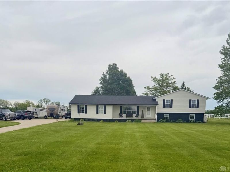 4201 Hussey Road, Jamestown, OH 45335 Photo 1