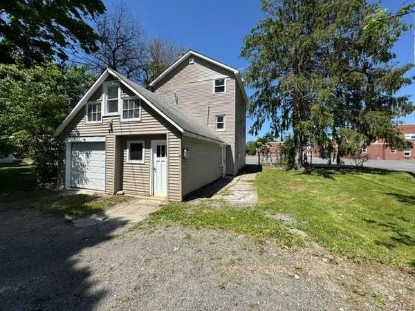 12 Edmunds Lane , Pine Bush, NY 12566