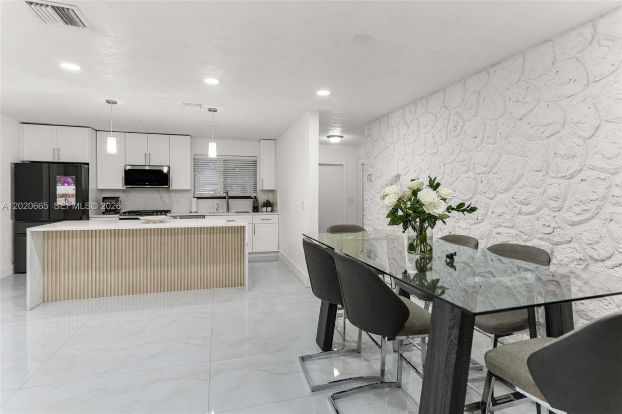 4700 NW 1st Ct , Plantation, FL 33317 Photo