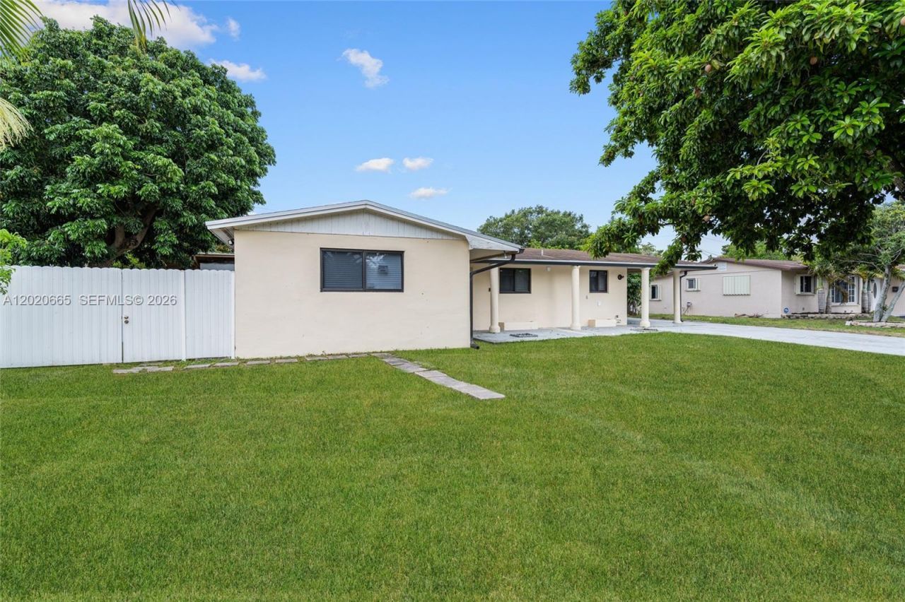 4700 NW 1st Ct , Plantation, FL 33317 Photo