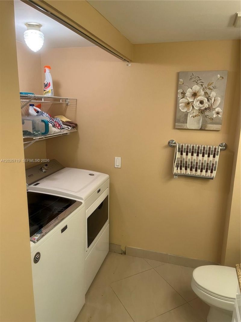 3610 Yacht Club Dr , Unit 1511 Penth, Aventura, FL 33180 Photo