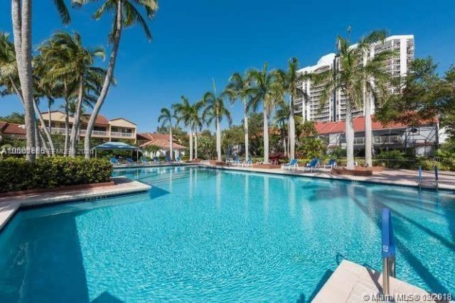 3610 Yacht Club Dr , Unit 1511 Penth, Aventura, FL 33180 Photo