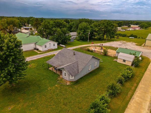 217 N Colcord Avenue , Colcord, OK 74338