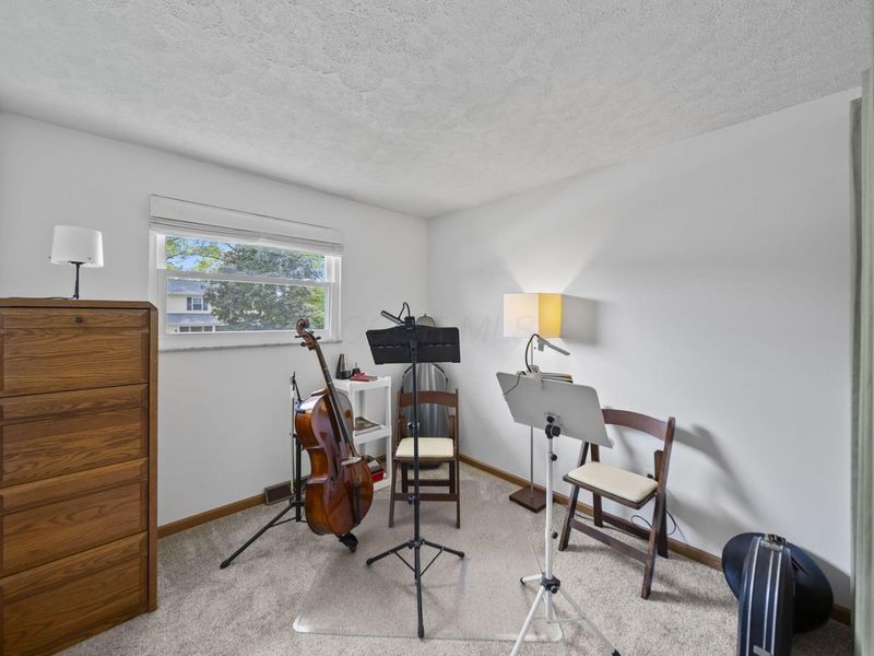 380 Highbury Cresent, Columbus, OH 43230 Photo 24
