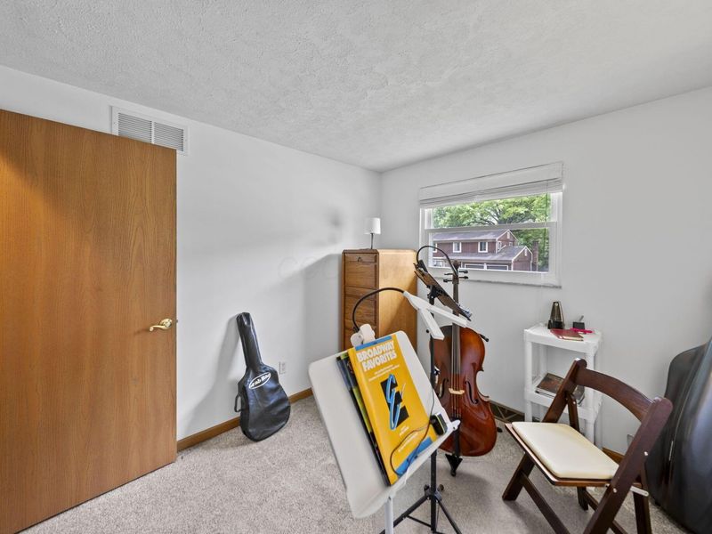 380 Highbury Cresent, Columbus, OH 43230 Photo 25