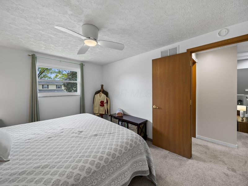 380 Highbury Cresent, Columbus, OH 43230 Photo 27