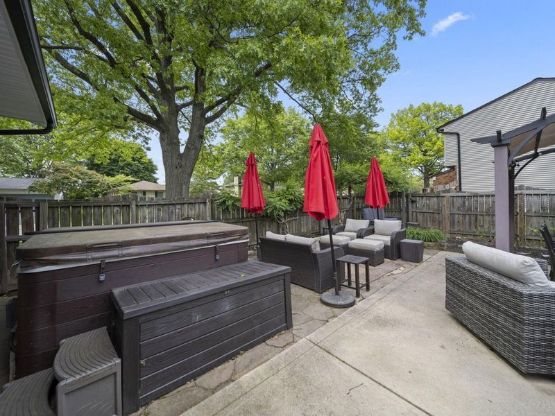 380 Highbury Cresent, Columbus, OH 43230 Photo 30