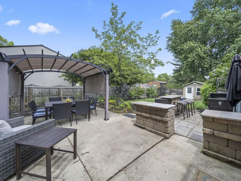 380 Highbury Cresent, Columbus, OH 43230 Photo 32