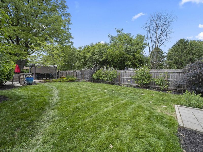 380 Highbury Cresent, Columbus, OH 43230 Photo 35