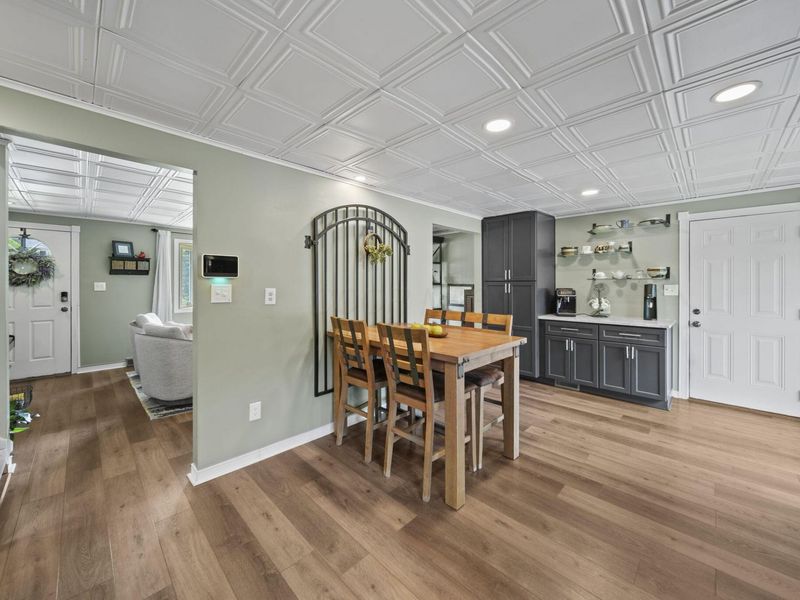 380 Highbury Cresent, Columbus, OH 43230 Photo 7