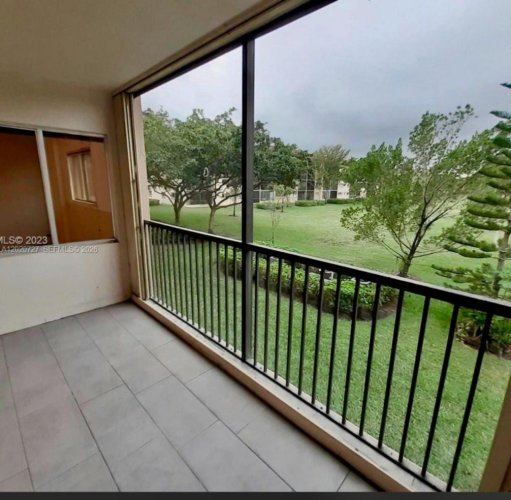 1650 SW 124th Ter , Unit 206D, Pembroke Pines, FL 33027 Photo