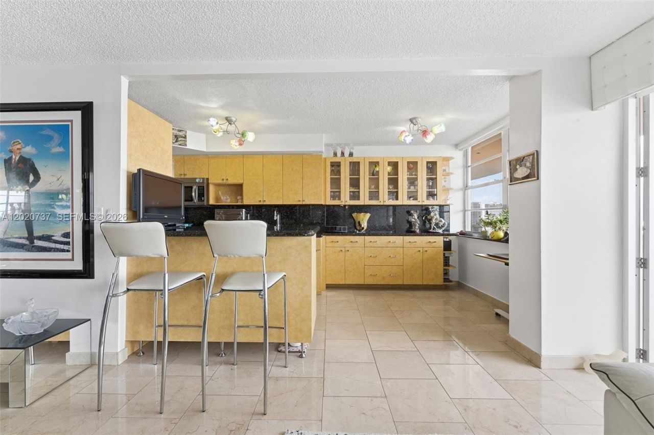251 174th St , Unit 2302, Sunny Isles Beach, FL 33160 Photo